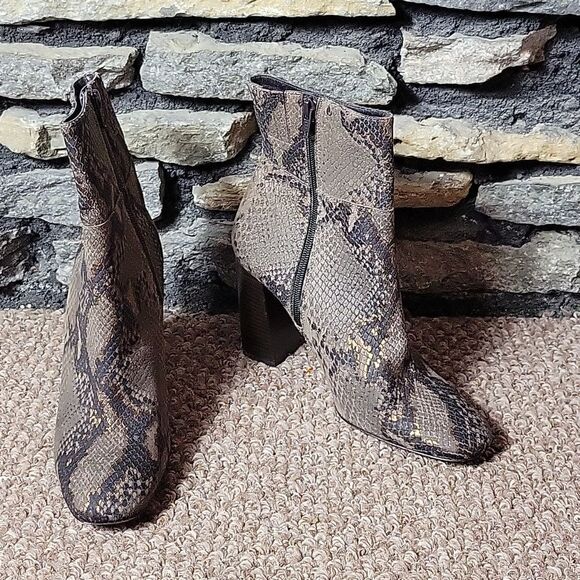 Women's Free People snakeskin leather boots sz 41 or sz 10 - Picture 1 of 9